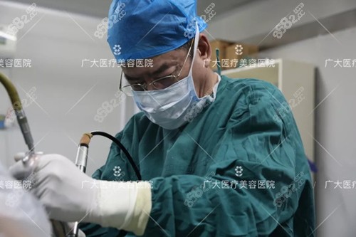 徐威强教授.jpg 徐威强教授.jpg