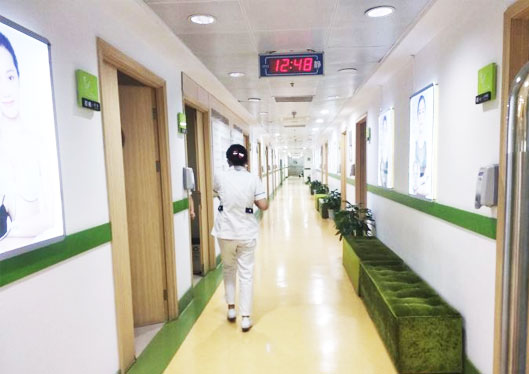上海华美整形医院病房走廊