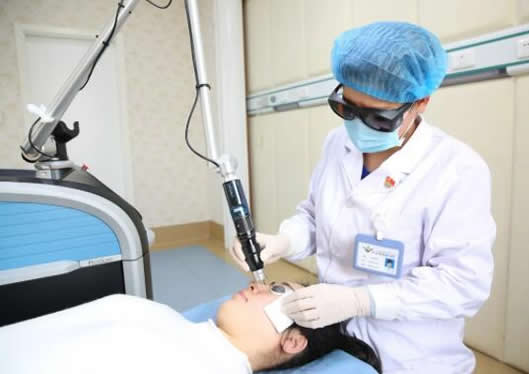 潍坊医学院整形外科医院皮肤治疗过程